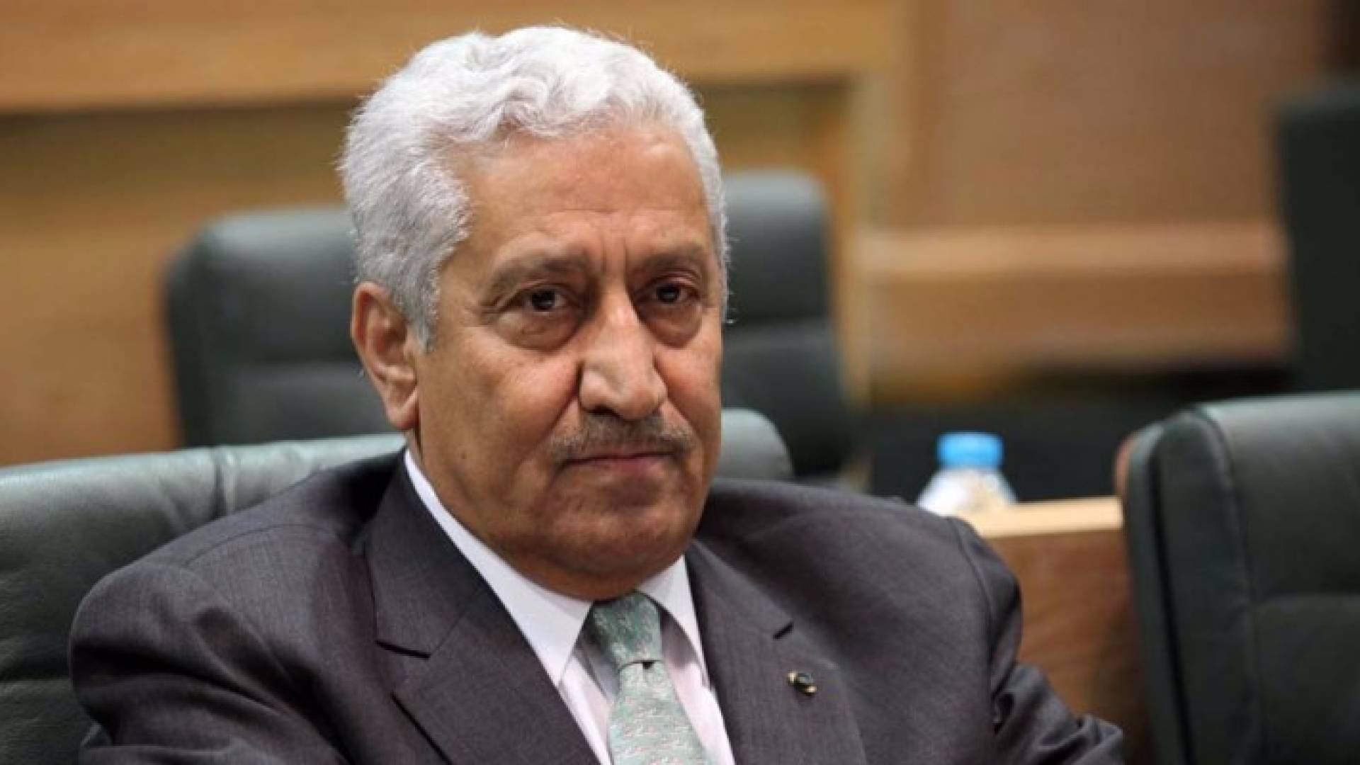 العين النسور يؤدي اليمين الدستورية