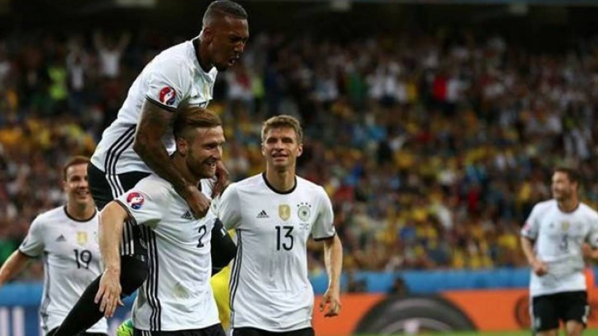 ألمانيا تفتتح مشاوارها في اليورو بفوز صعب على أوكرانيا