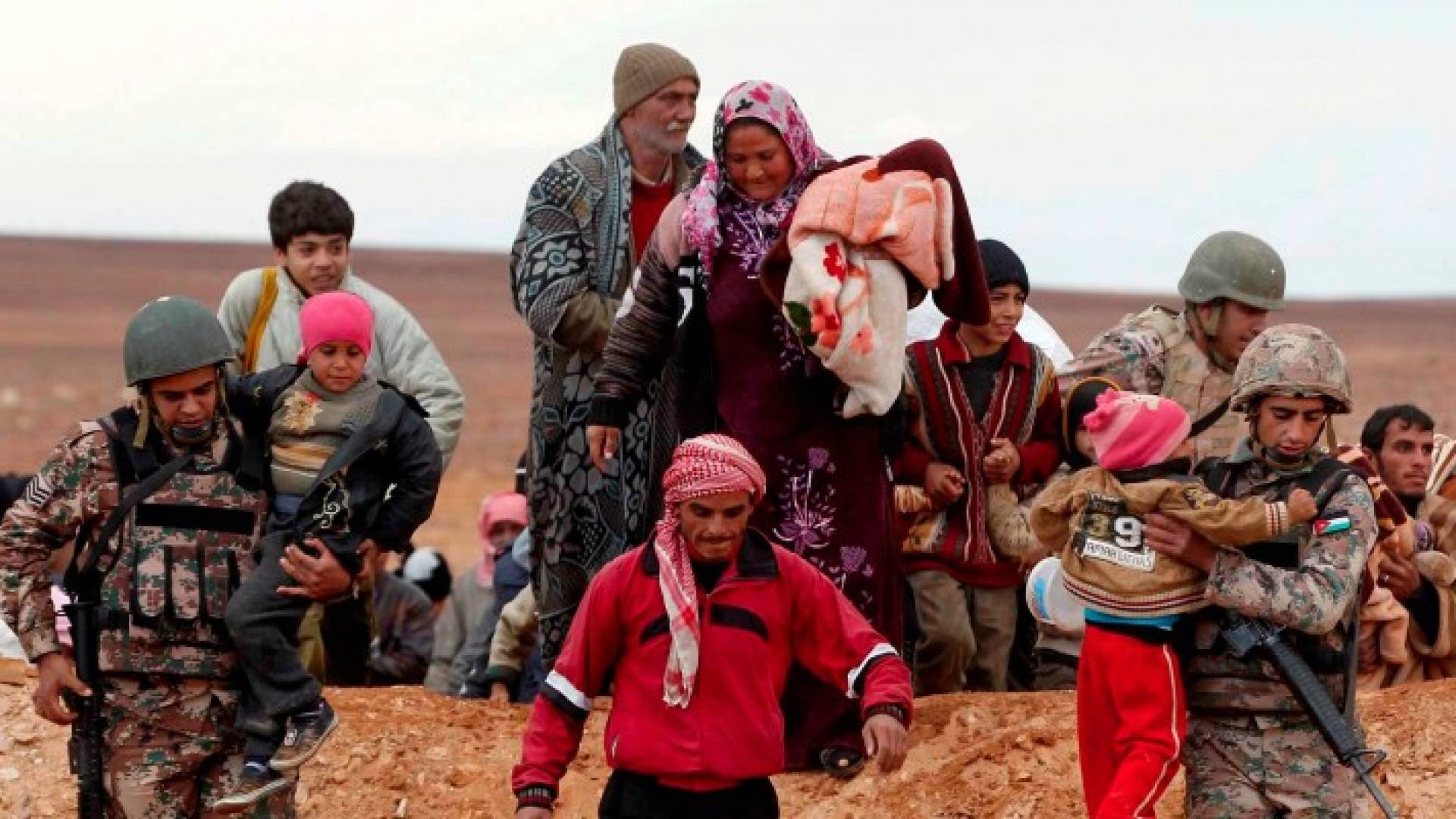 قوات حرس الحدود تستقبل 259 لاجئا سوريا