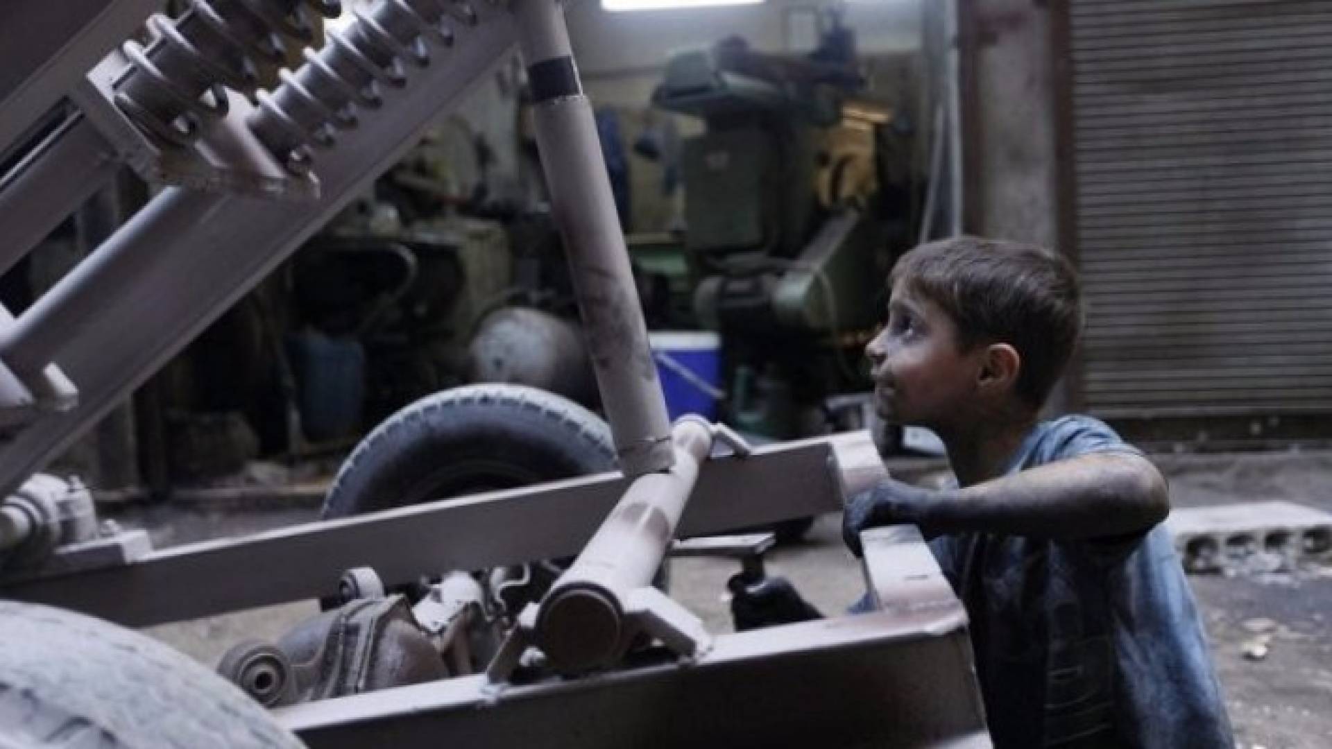 وزير العمل: تكثيف الزيارات التفتيشية على مواقع عمل الاطفال