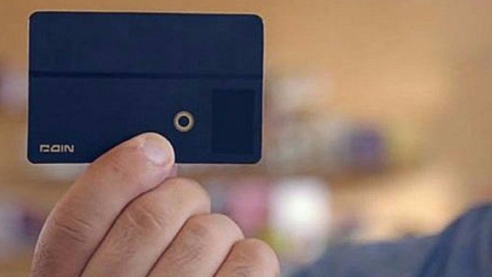 إصدارات تجريبية للبطاقات الذكية تمهيدا لاعتمادها بشكل رسمي