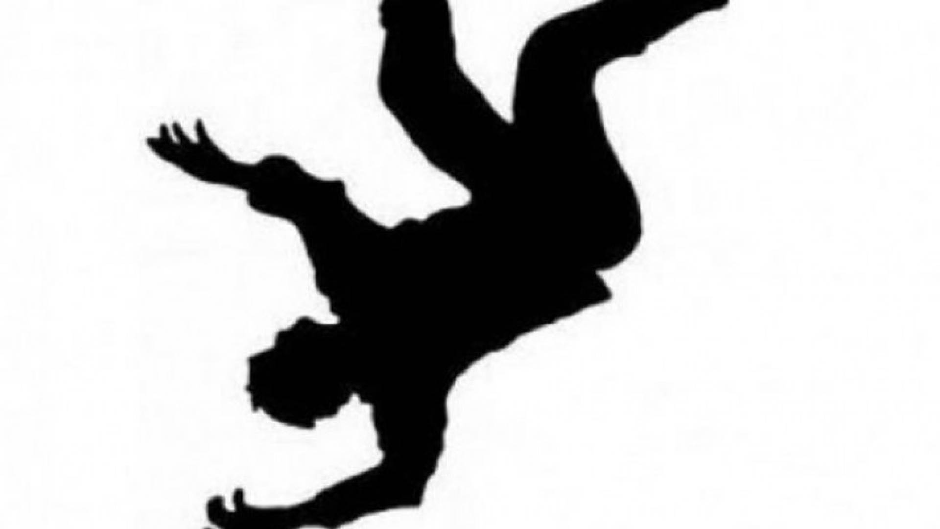 اربد: اصابة رجل بعد سقوطه من الطابق الثاني