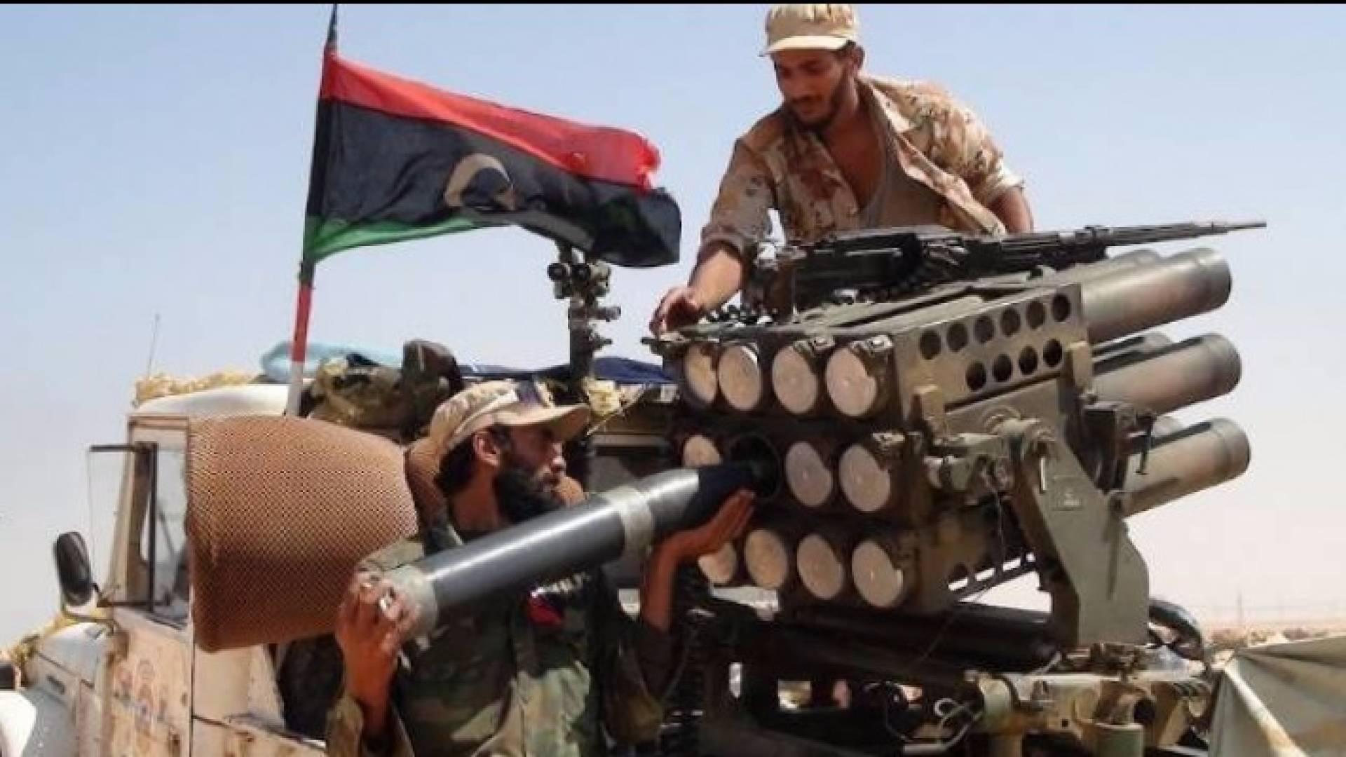 الجيش الليبي يحرر منطقة قرب إجدابيا من القاعدة