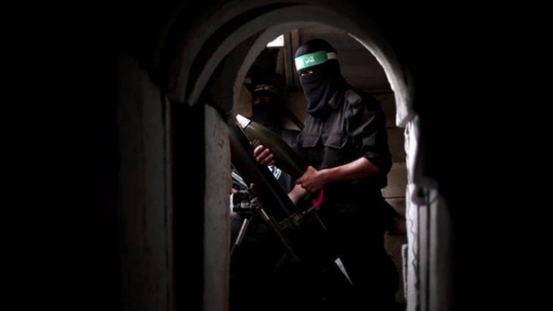 الاحتلال يجري عمليات تنقيب عن الأنفاق قرب غزة