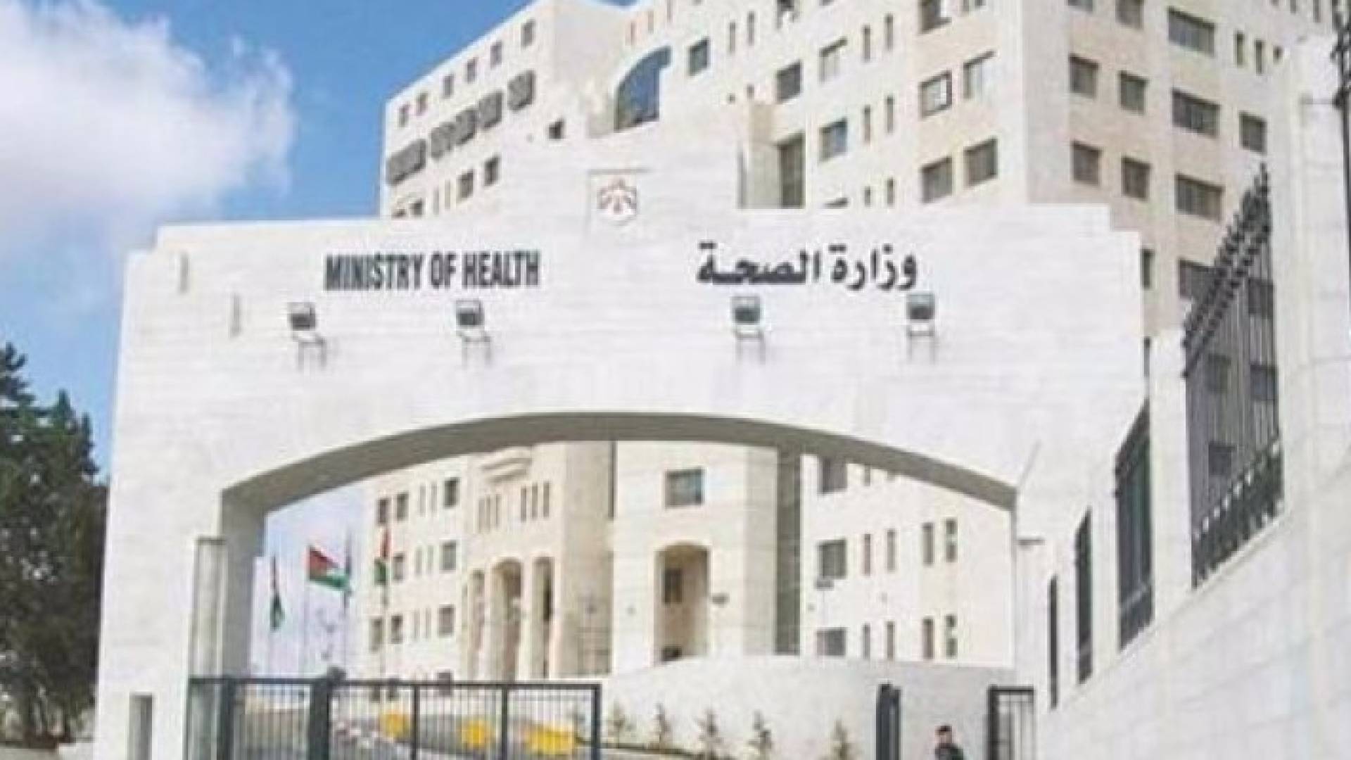 غالبية مصابي التسمم الغذائي بحي نزال يغادرون المستشفى