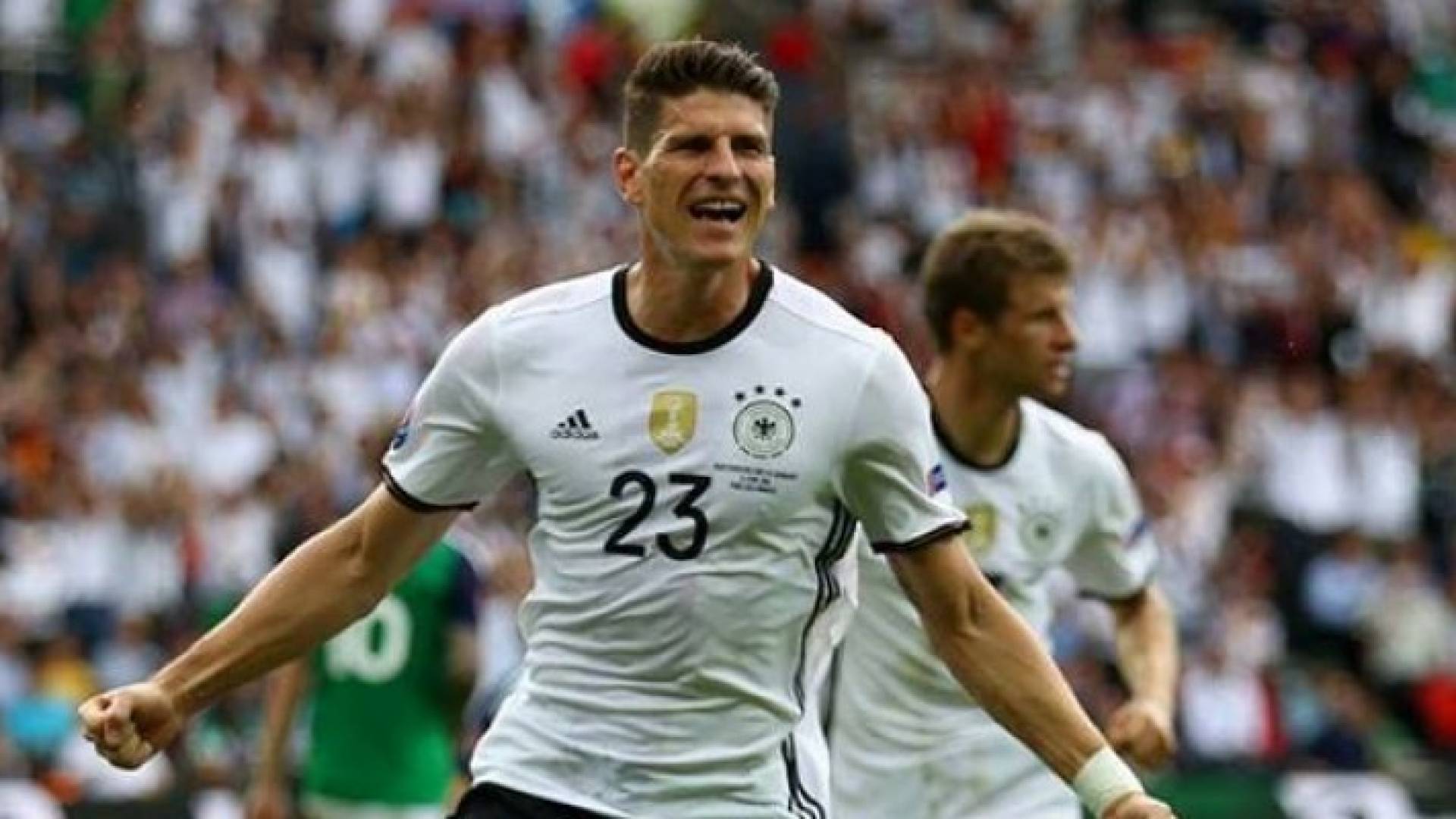 ألمانيا وبولندا يضمنان بطاقتي التأهل