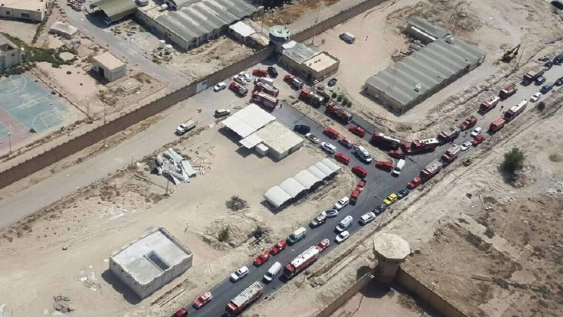 وفاة شخص وإصابة 25 في حريق بالسجن المركزي في الكويت