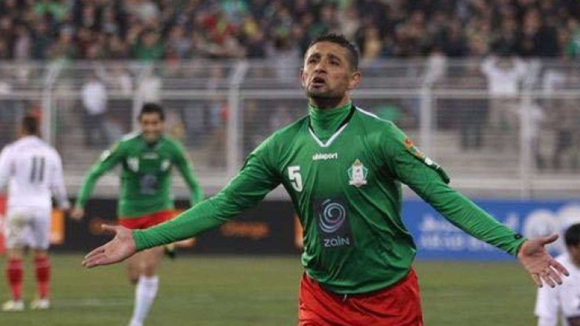 ذيب وعبد الفتاح يوقعان للوحدات