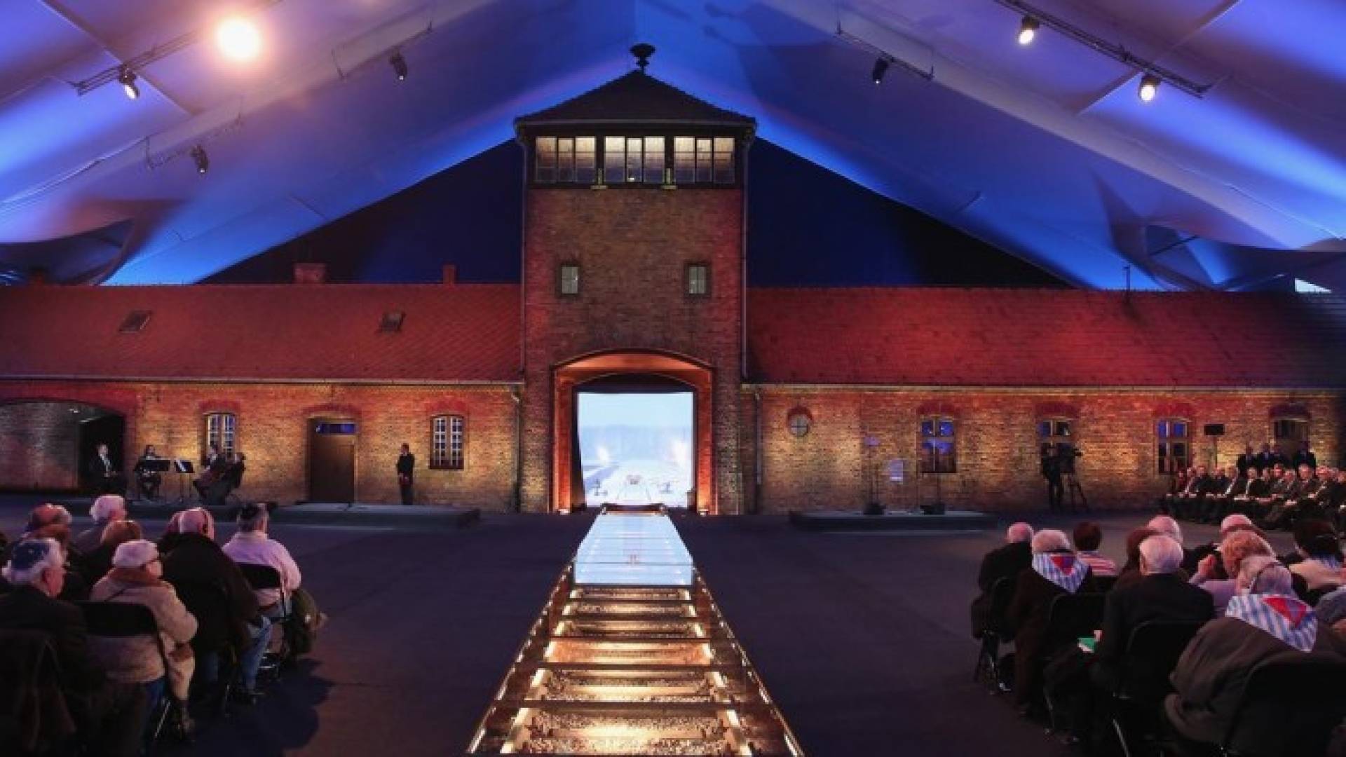 أميركي يعترف "بكذبته النازية"