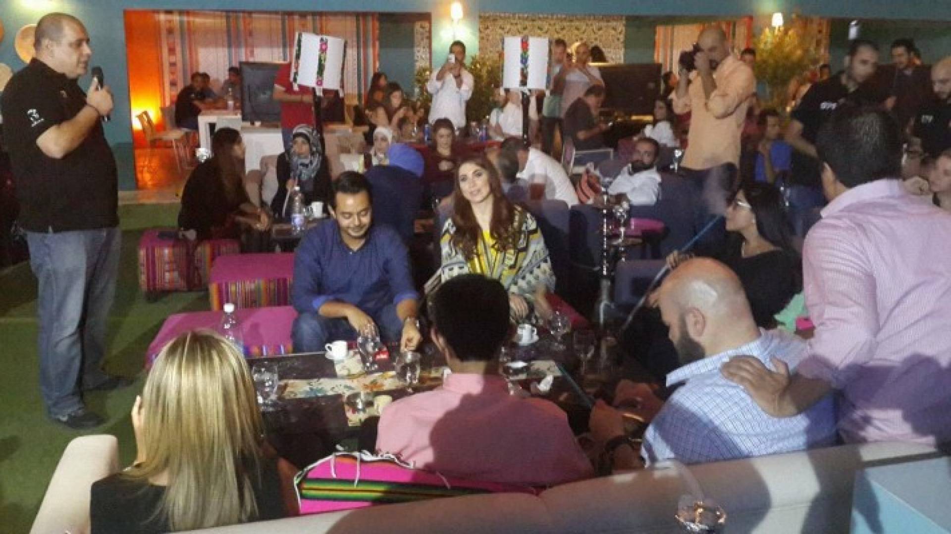 زين تحتفل باليوم العالمي للإعلام الإجتماعي