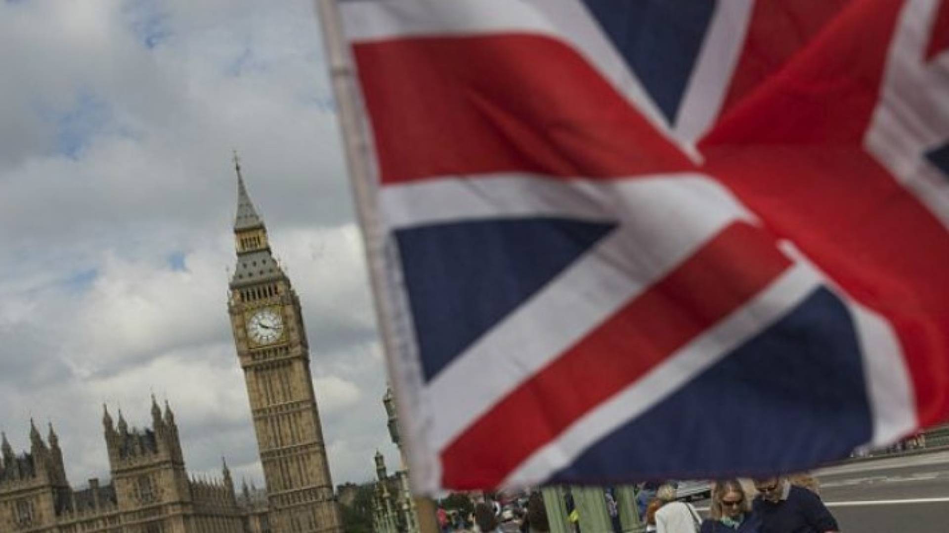 بريطانيا: أكثر من مليوني ونصف شخص يوقعون عريضة لإعادة الاستفتاء على عضوية الاتحاد الأوروبي