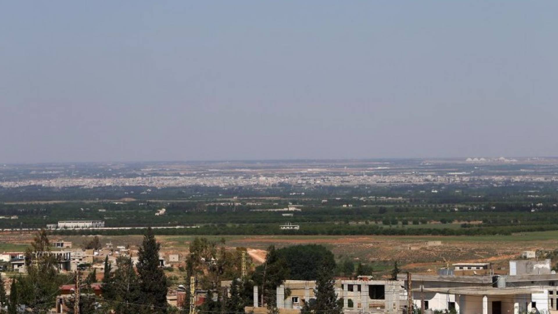 جانب من الحدود اللبنانية السورية