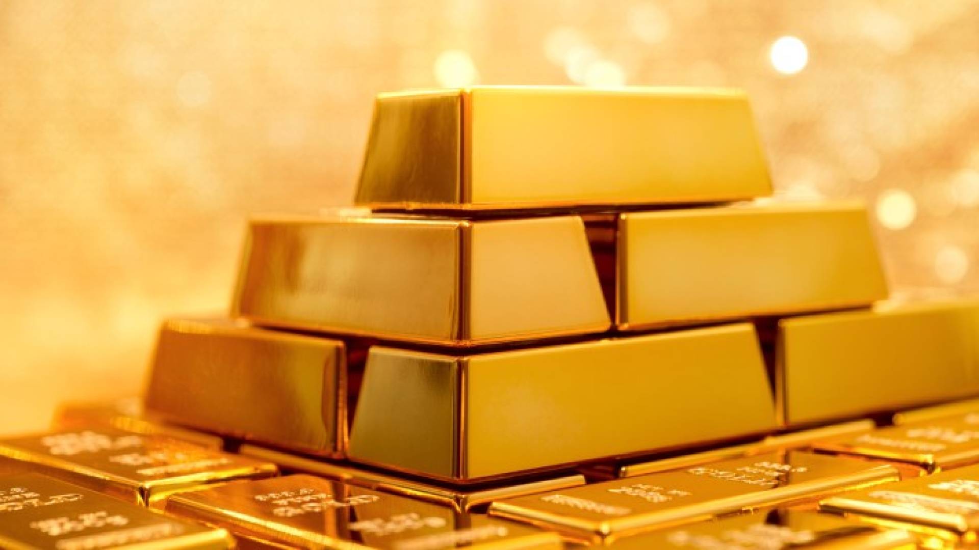 سعر الذهب يواصل الارتفاع مع اضطراب الأسواق