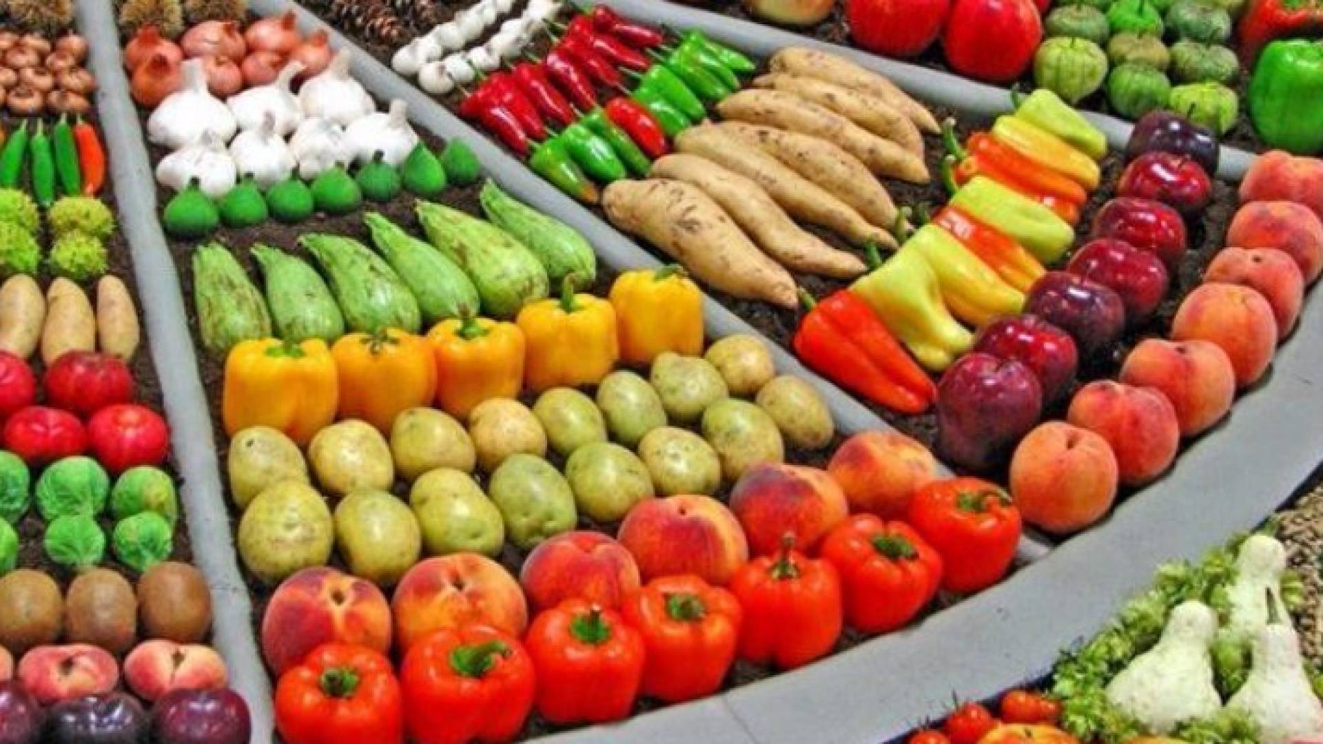قائمة بأسعار أصناف خضار والفواكه في السوق المركزي