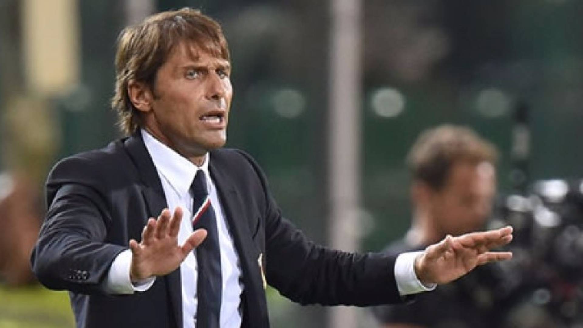 كونتي: كنت مؤمن اني املك فريق استثنائي