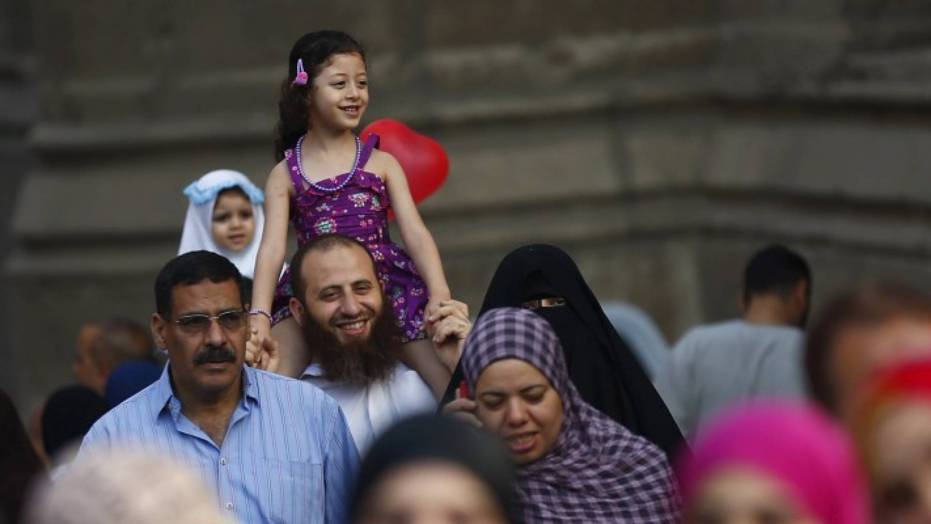 "الأوقاف" تعلن موعد صلاة العيد