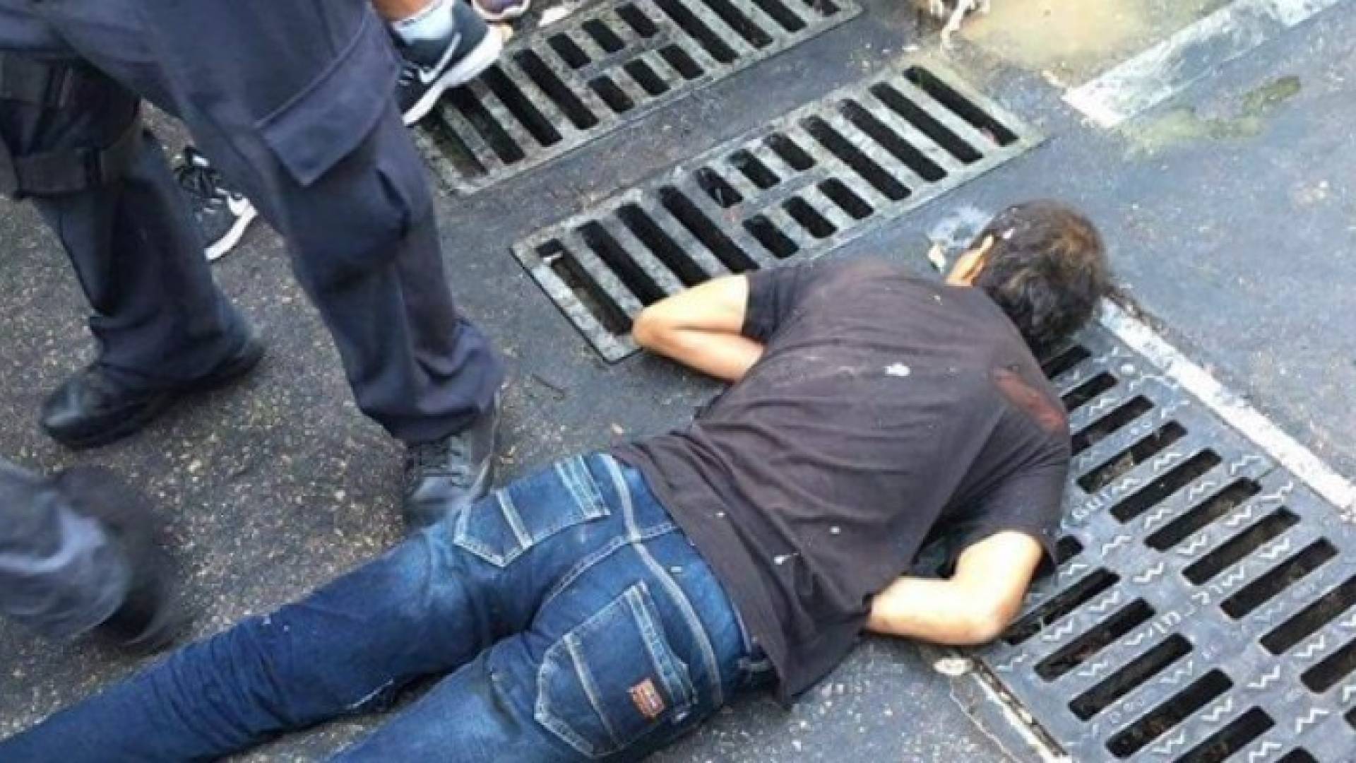 استشهاد فلسطيني واصابة اسرائيليين بعملية طعن نتانيا