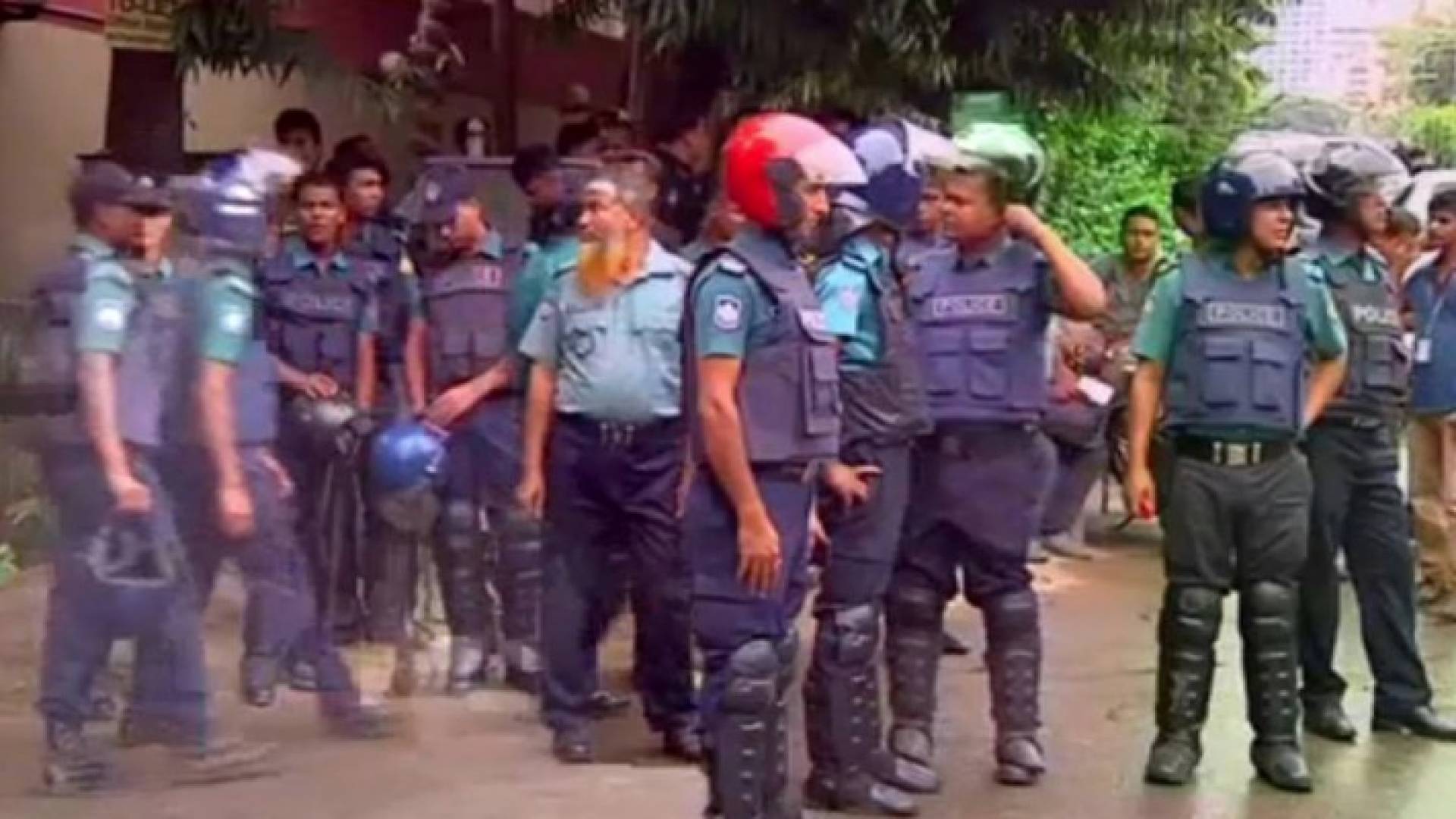 مقتل 20 مدنيا في عملية احتجاز الرهائن في بنغلادش