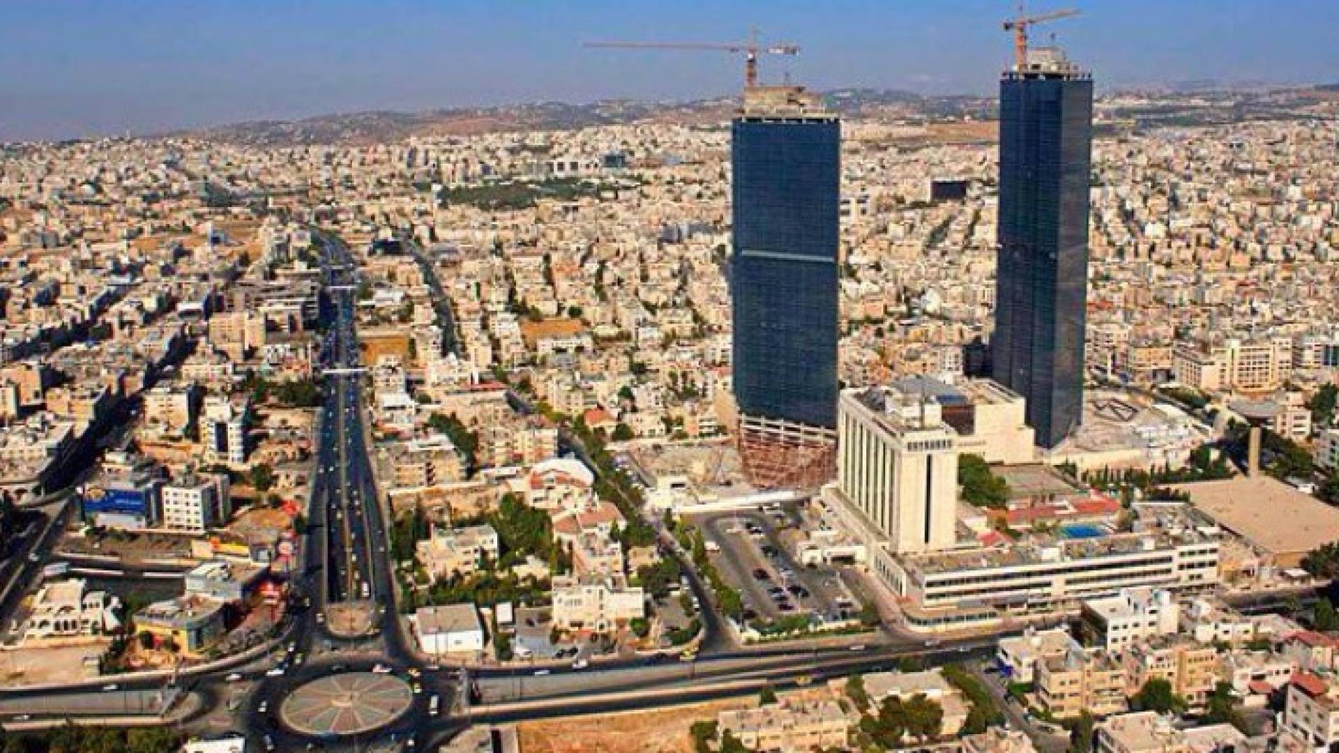 طقس الأحد: العظمى دون 30 مئوية في عمان ونشاط على الرياح عصرا