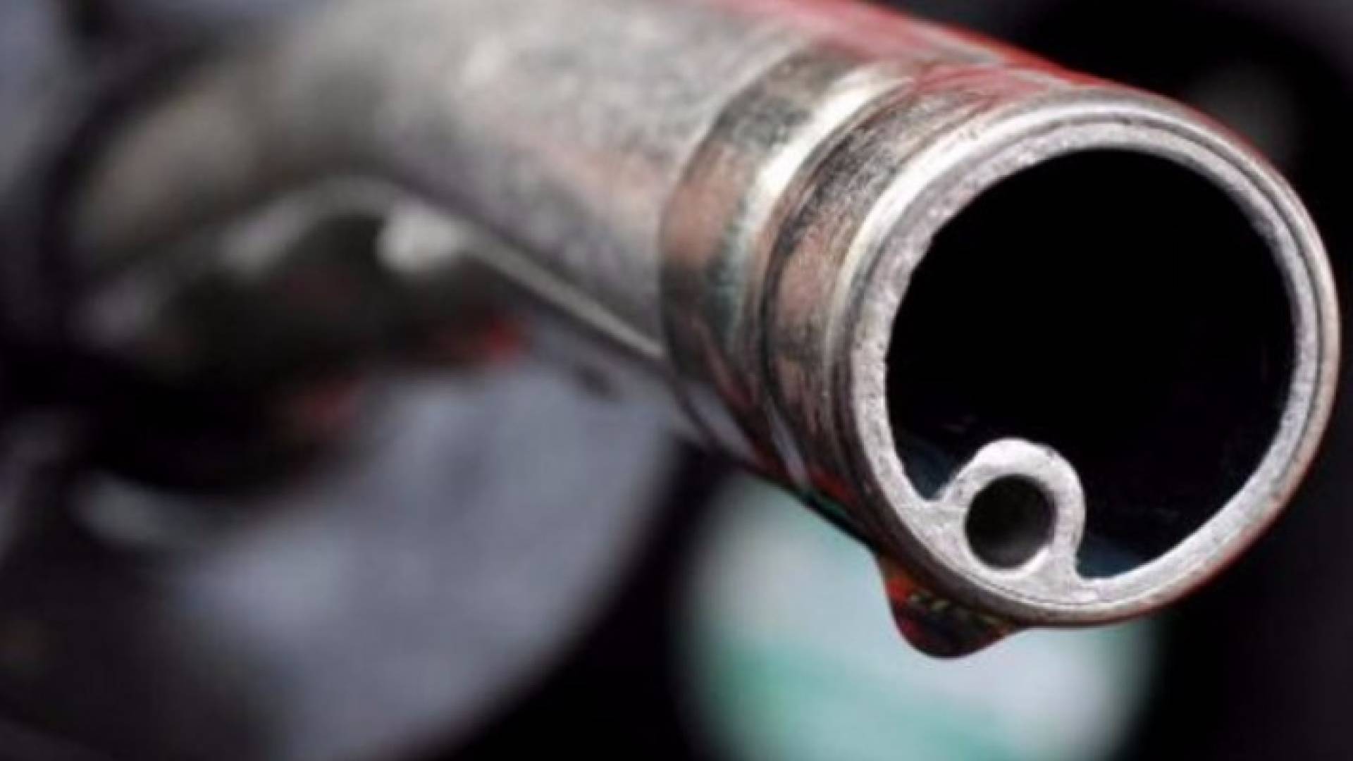 تراجع العائدات النفطية لفنزويلا اكثر من 40 بالمئة في 2015