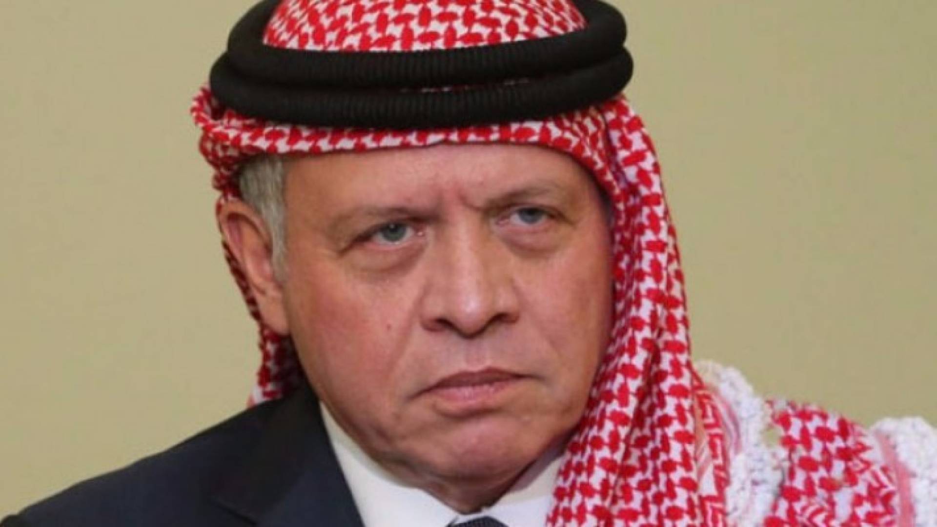 الملك يدين تفجير الكرادة ببغداد