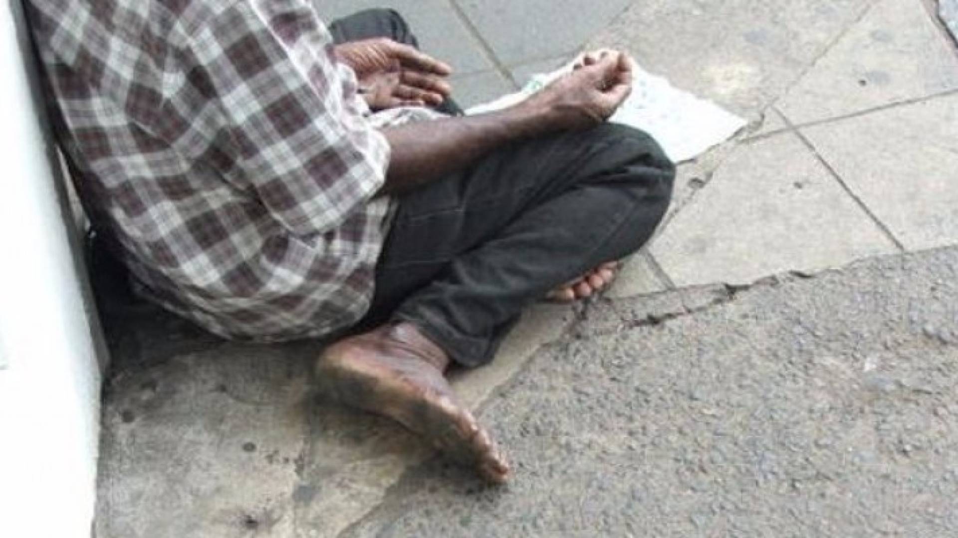 عمان: إحالة يمنيين " متسولين " للحاكم الإداري