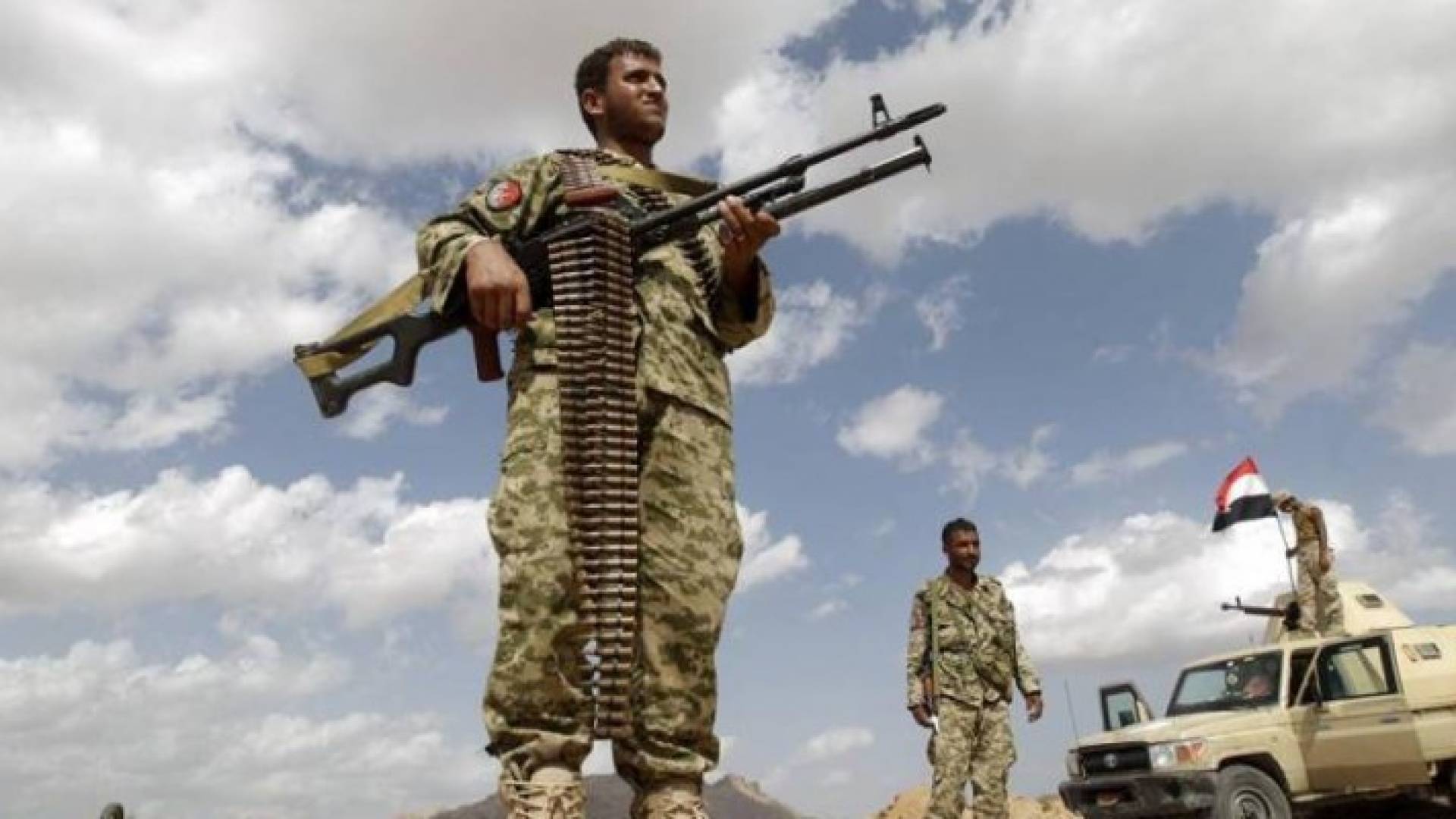 الجيش اليمني يستعيد معسكر الصولبان ويقتل مسلحي القاعدة