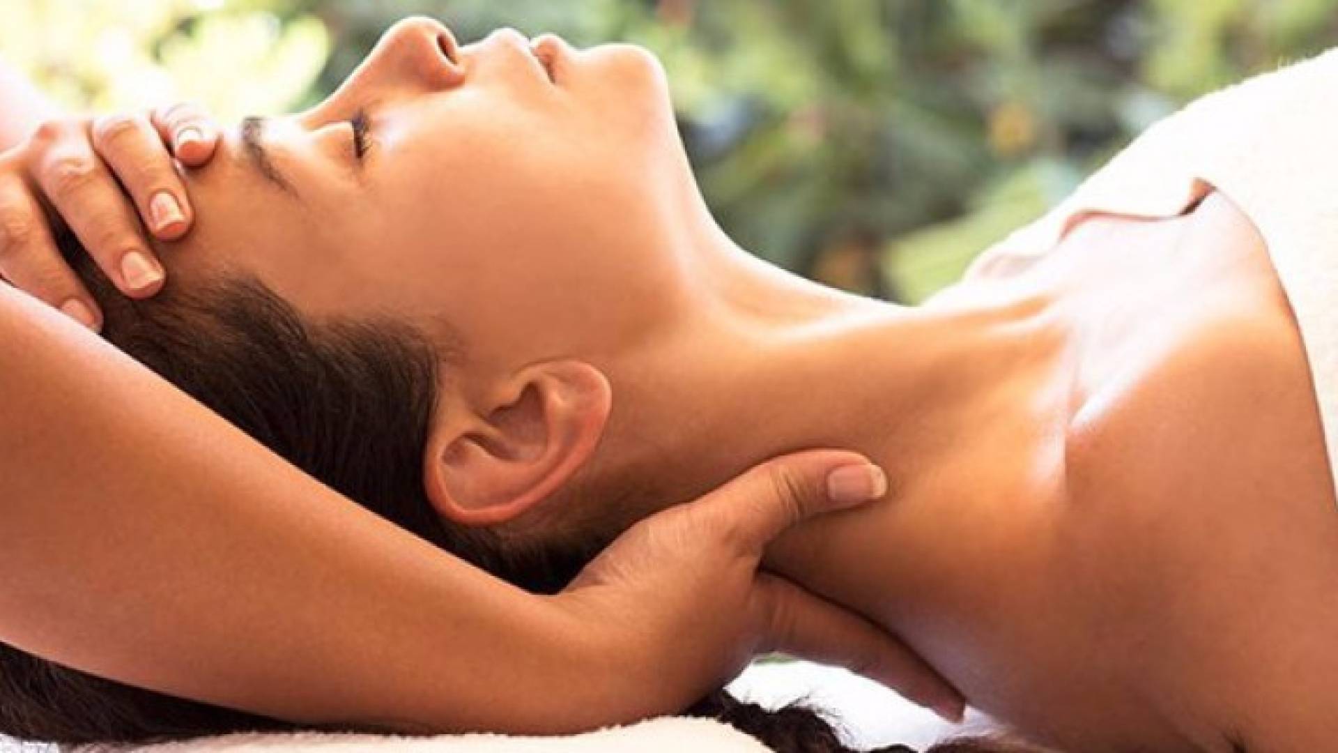 العلاج بالتدليك خيار لتخفيف الألم