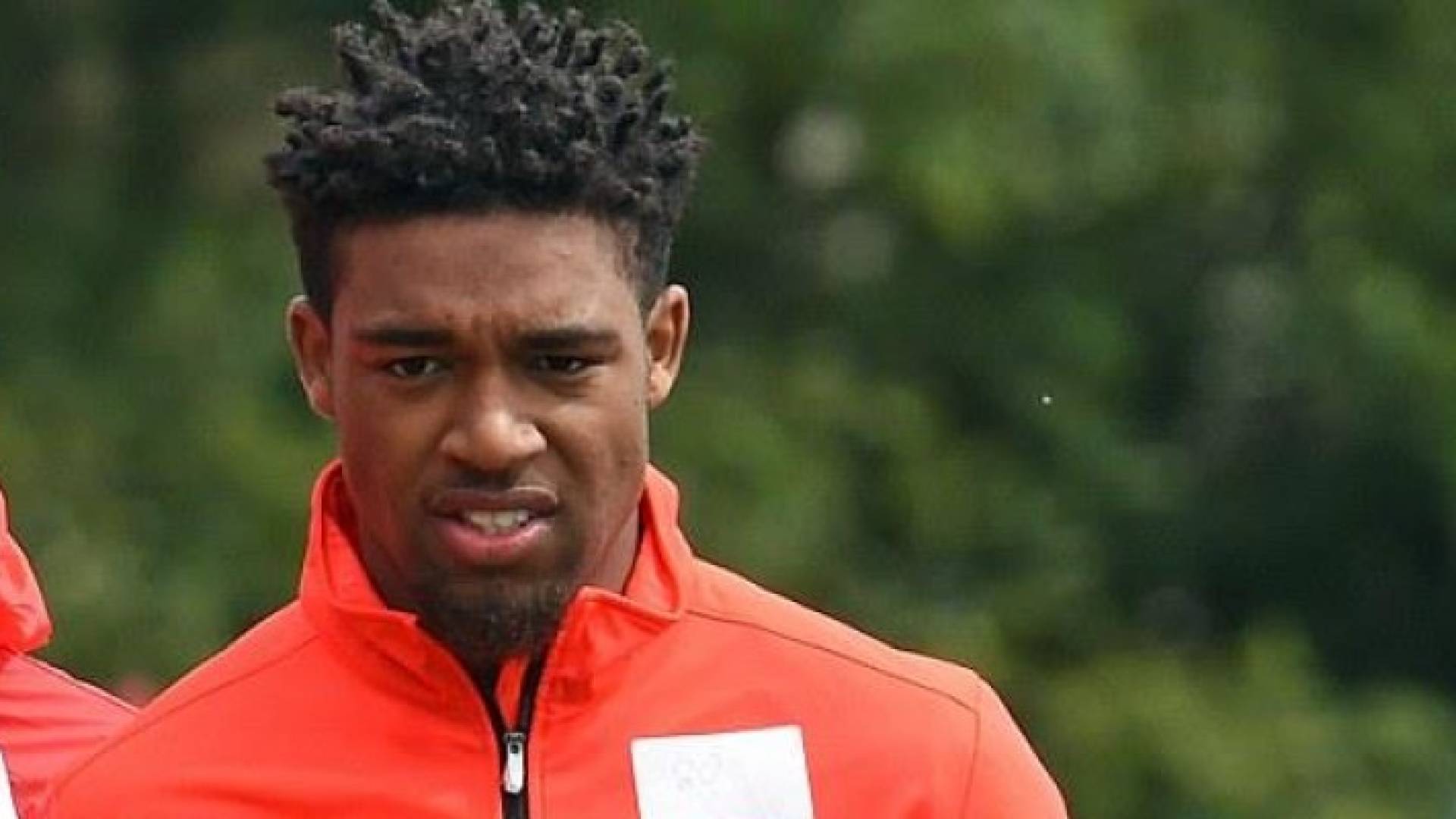 ليفربول يوافق على انتقال ايبي الى بورنموث