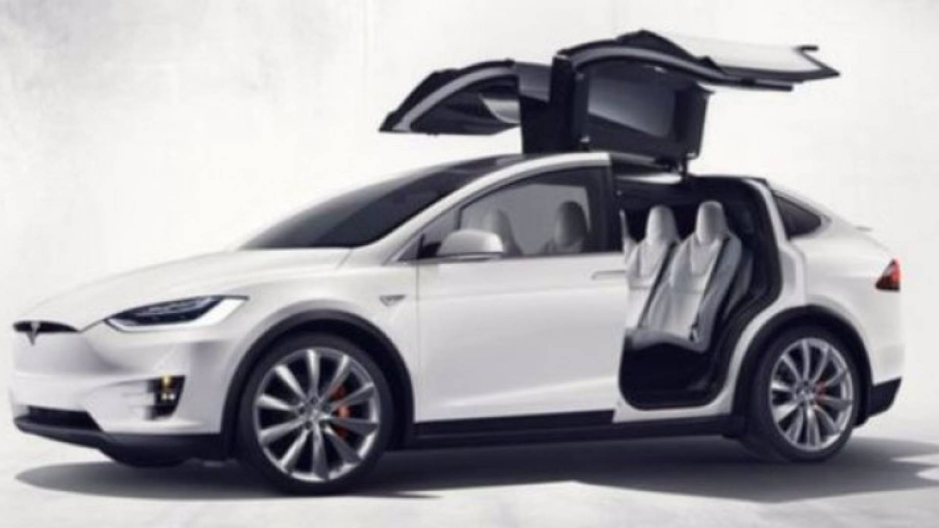 التحقيق في ثاني حادث اصطدام للسيارة "تسلا" ذاتية القيادة