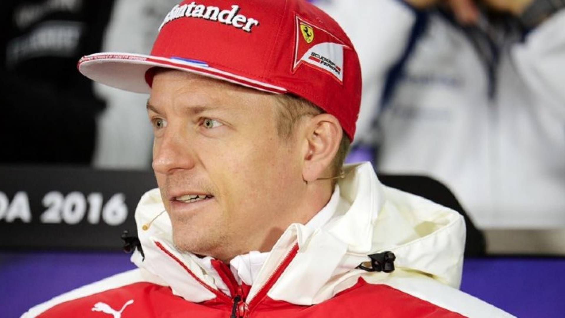 فيراري يمدد عقد سائقه رايكونن للموسم المقبل