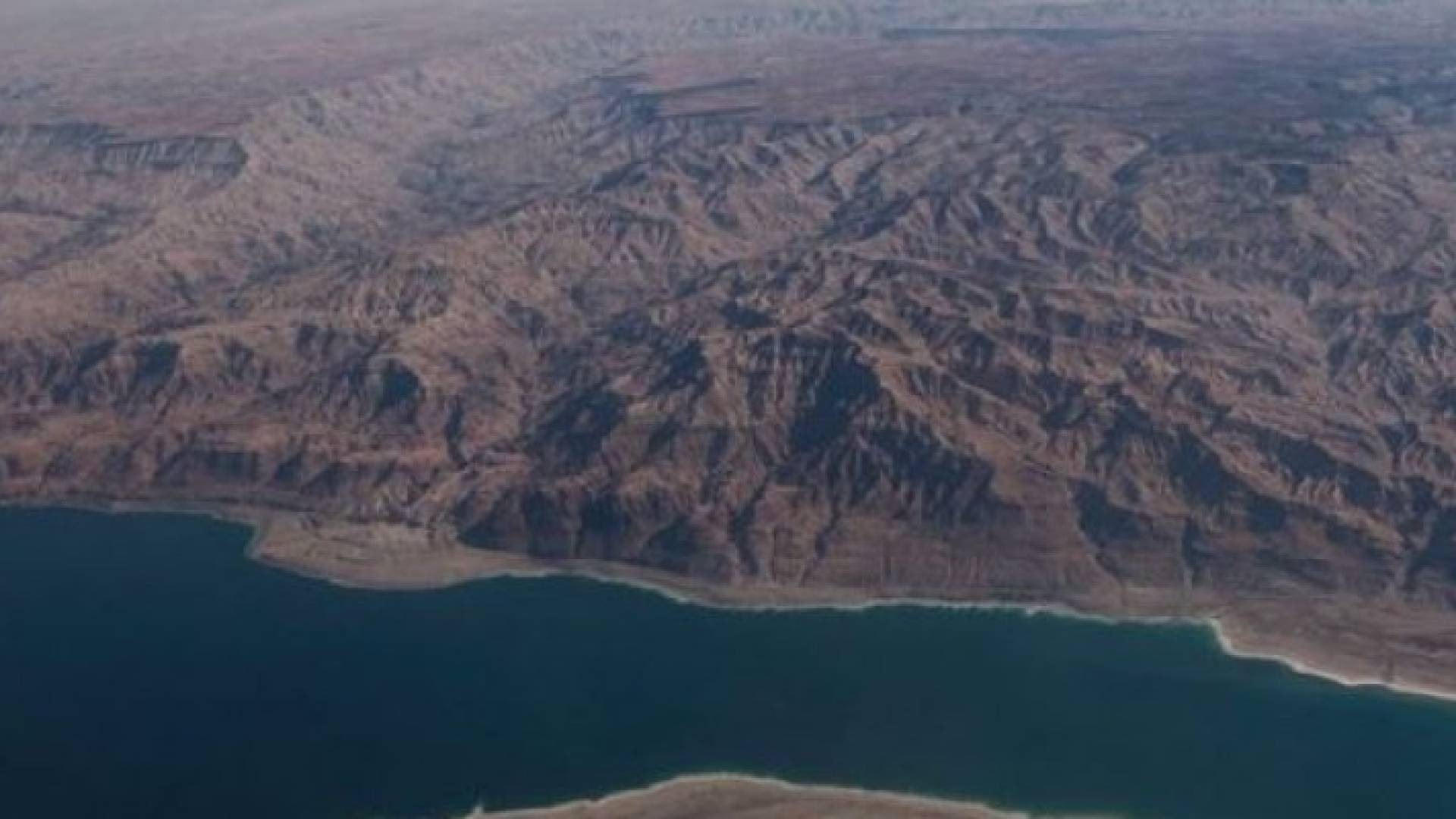 فلسطين وإسرائيل توقعان اتفاقية مشروع ناقل البحرين