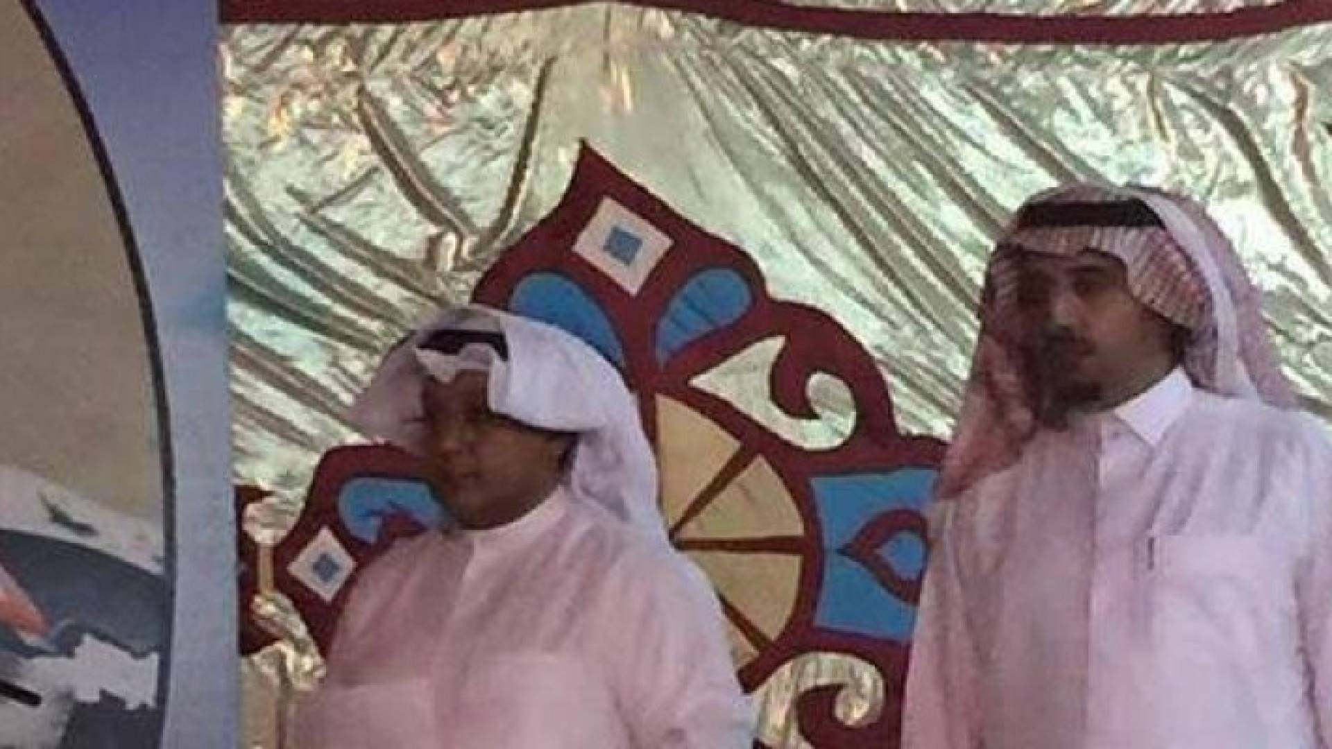 وقفة تضامنية مع الجيش والاجهزة الامنية بأسم "عيد الشهداء" في مضارب الدعجة .. صور