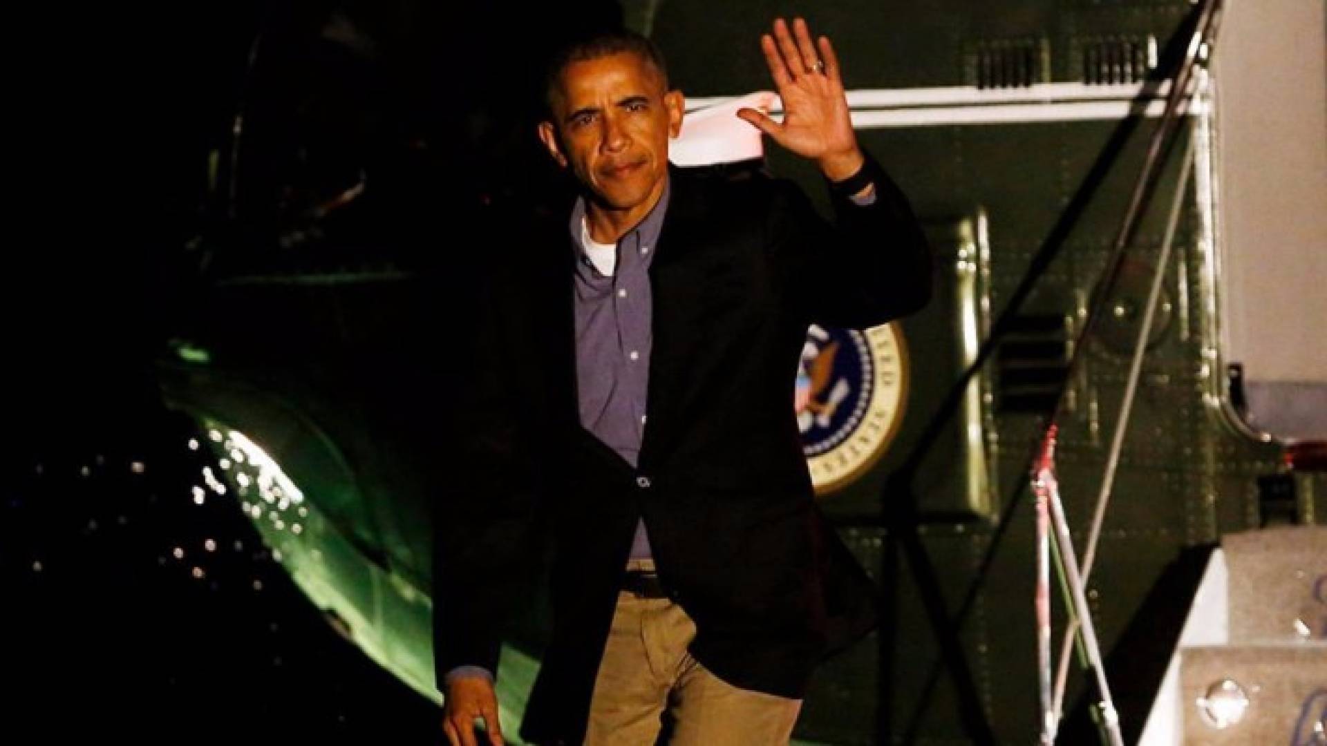 أوباما يتوجه لتأبين ضحايا إطلاق النار في دالاس