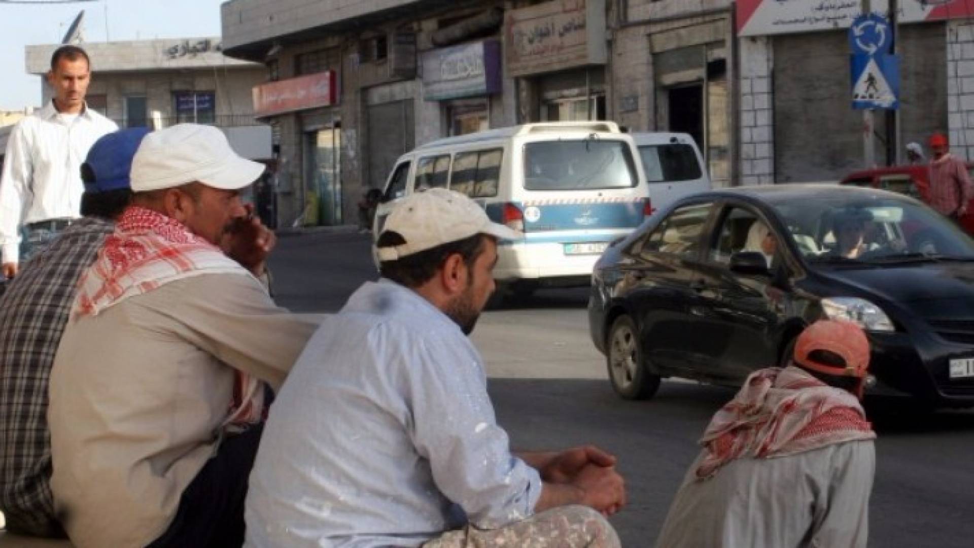 الأردن: 750 ألف عامل وافد منهم 300 ألف يحملون تصاريح