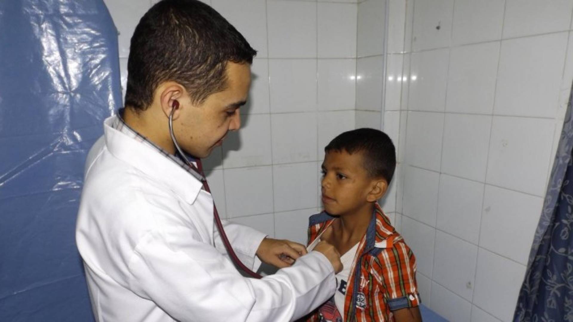 طواقم غزة 42 تقدم خدماتها لــ 22 الف مراجع