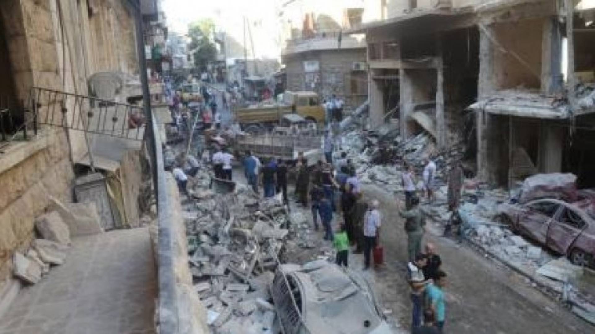 الأمم المتحدة تدعو لإدخال المساعدات الإنسانية وإجلاء المدنيين من حلب