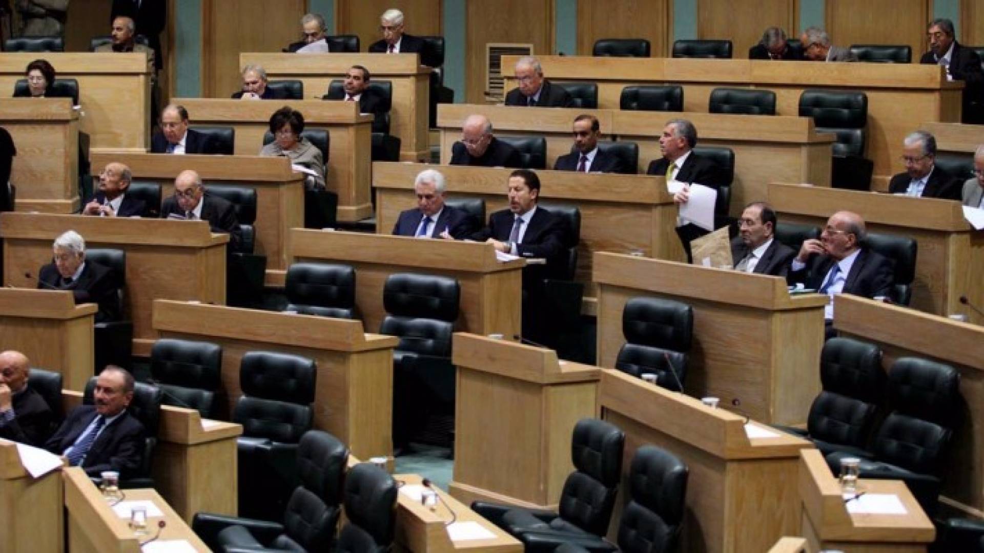 انتخاب رؤساء أربع لجان بالأعيان .. أسماء