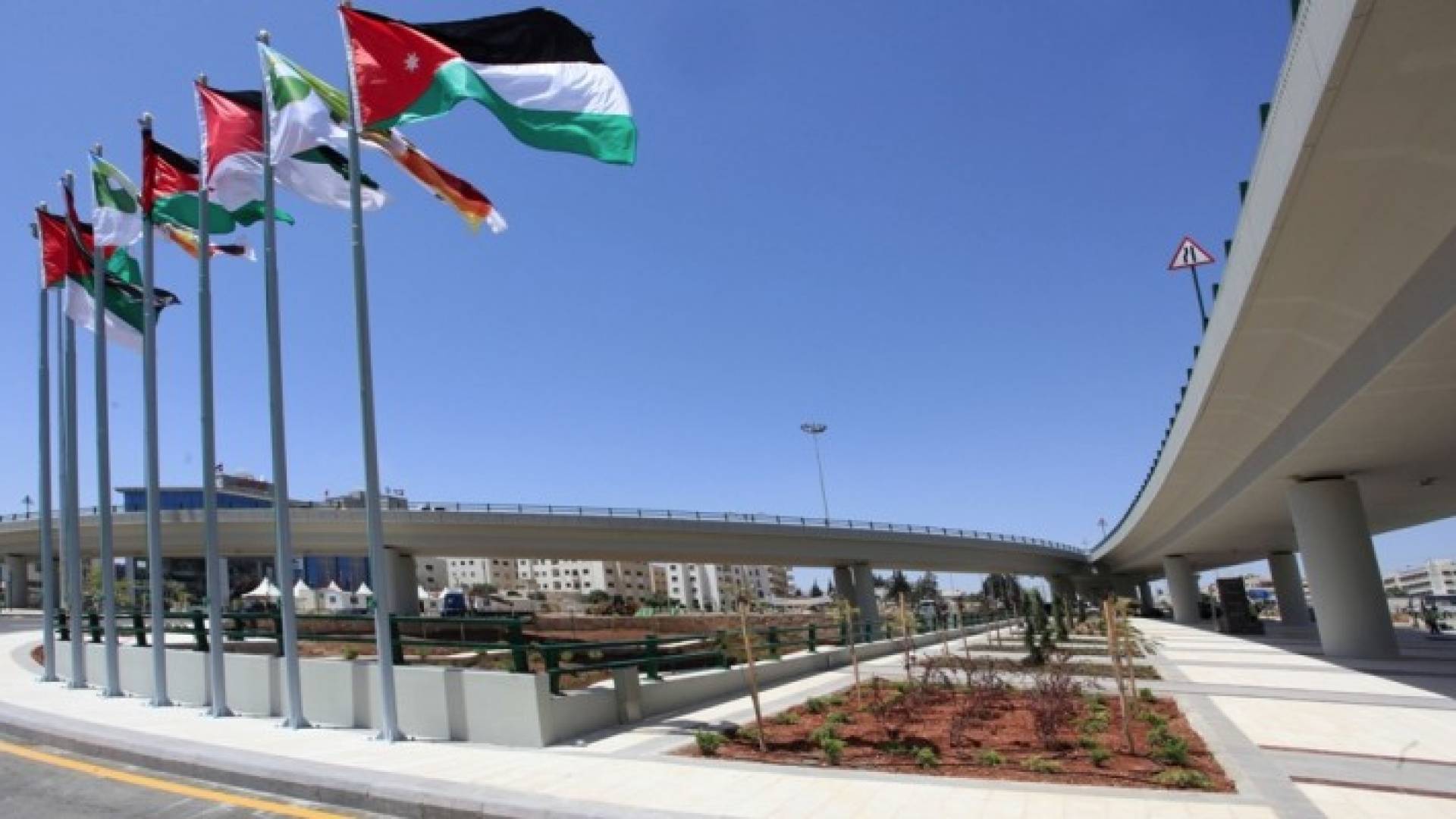 وضع إشارات ضوئية على تقاطع النهضة غير وارد