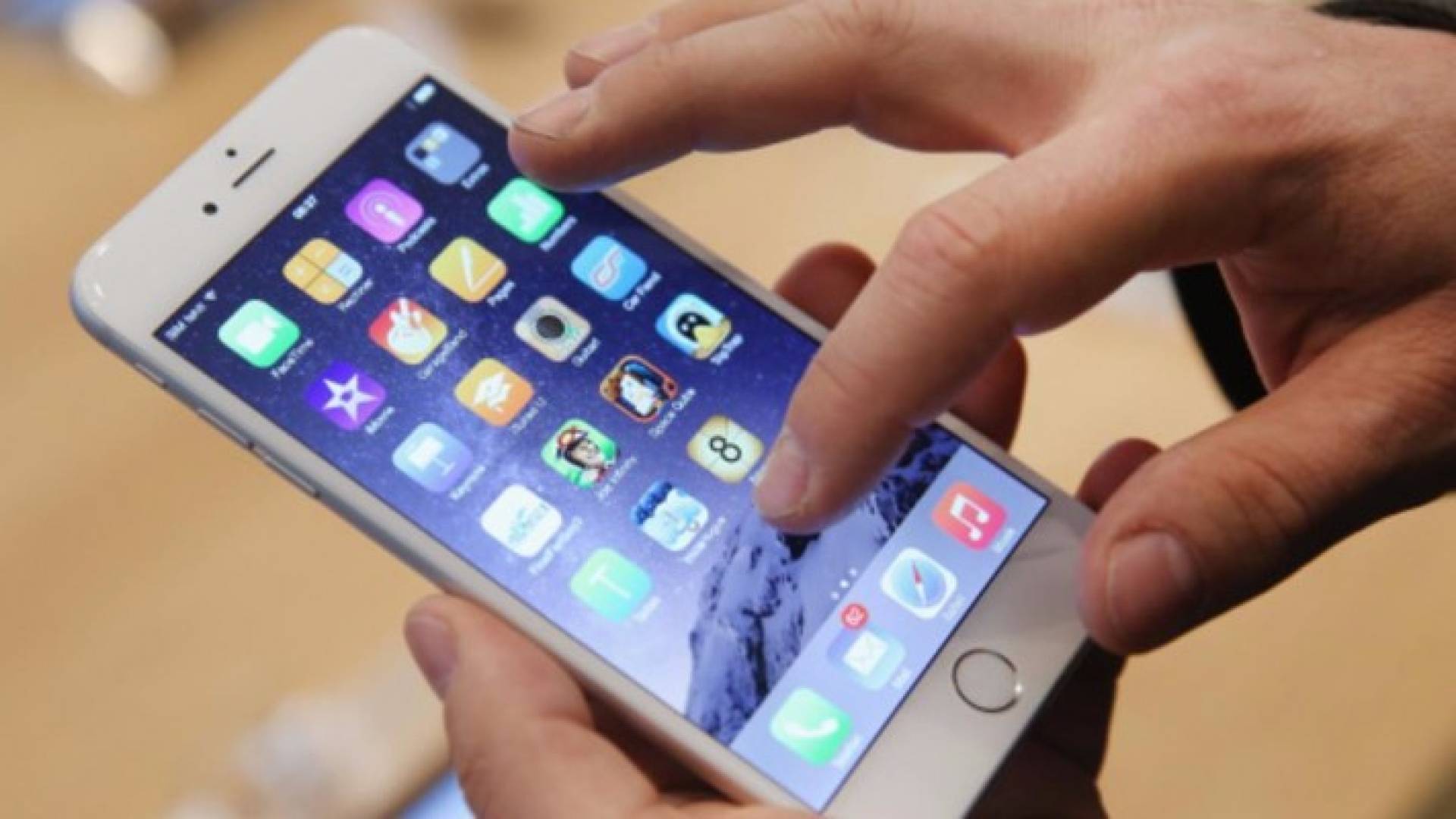 زر "مهم" سيختفي من "آيفون 7"