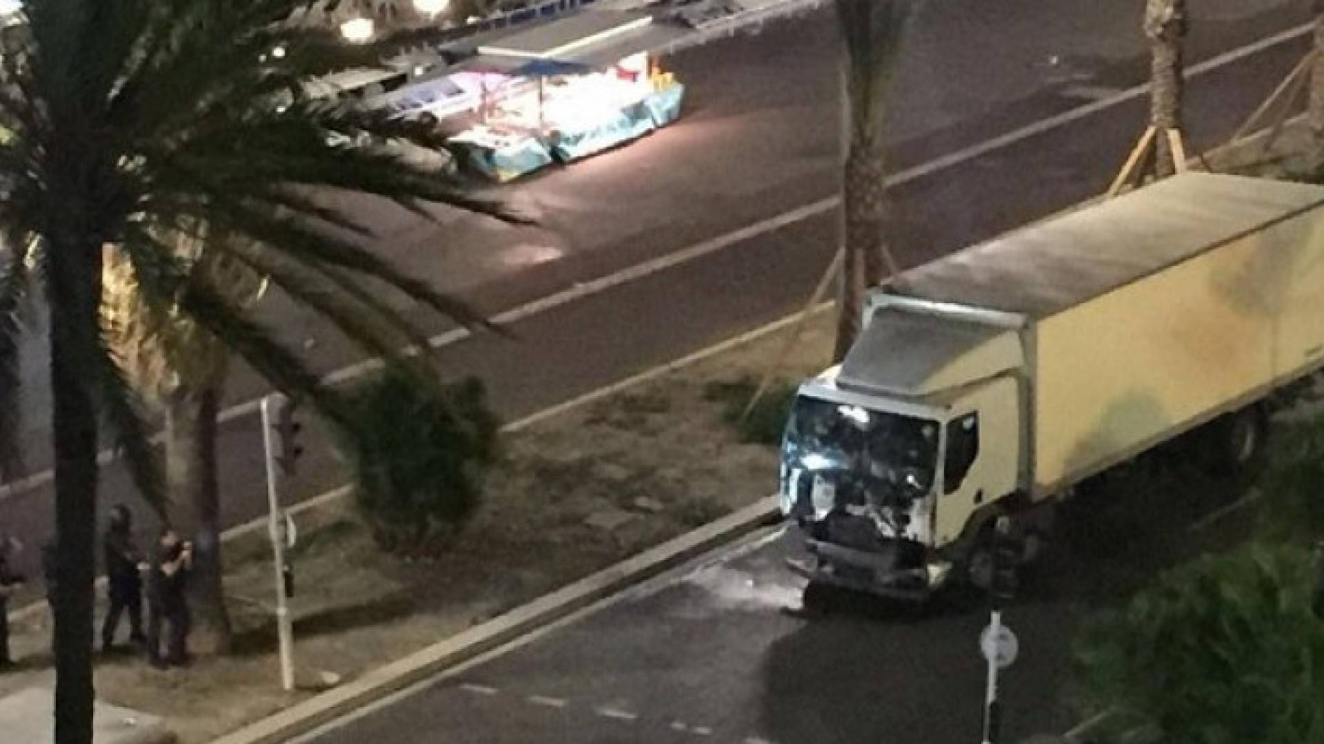 فرنسا: سائق الشاحنة أطلق النار وكان مسلحا بقنابل