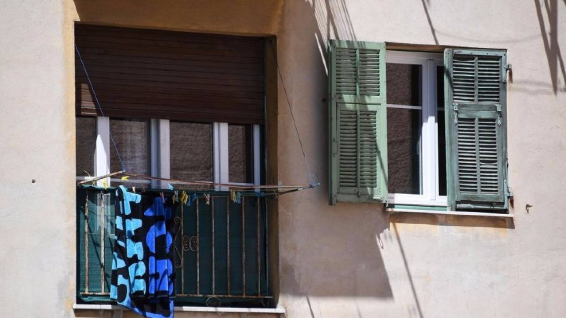 منفذ الهجوم كان يسكن في بناية مكونة من 4 طوابق