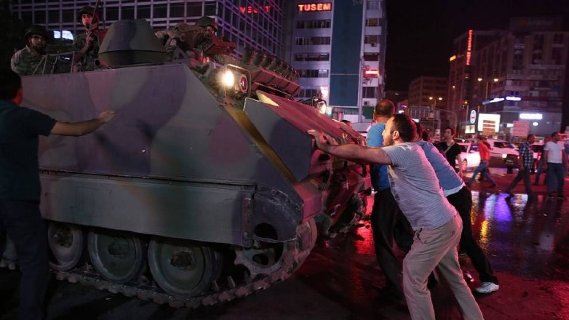 جانب من الانقلاب العسكري