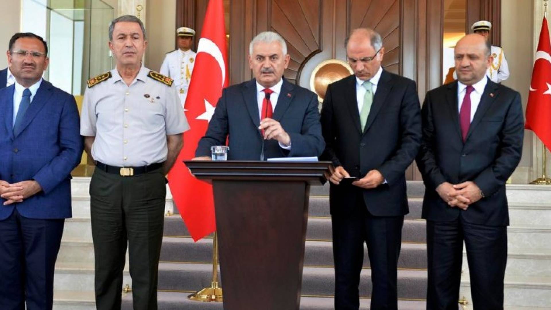 تركيا : رئيس الوزراء يلدرم:  الوضع في البلاد بات تحت السيطرة التامة