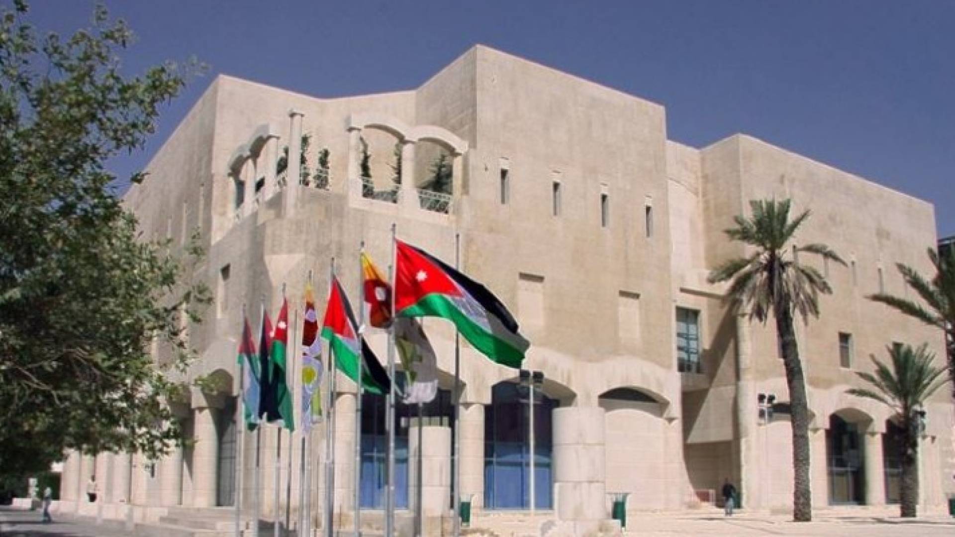 أمانة عمان تحذر المواطنين من منتحلي صفة موظفيها