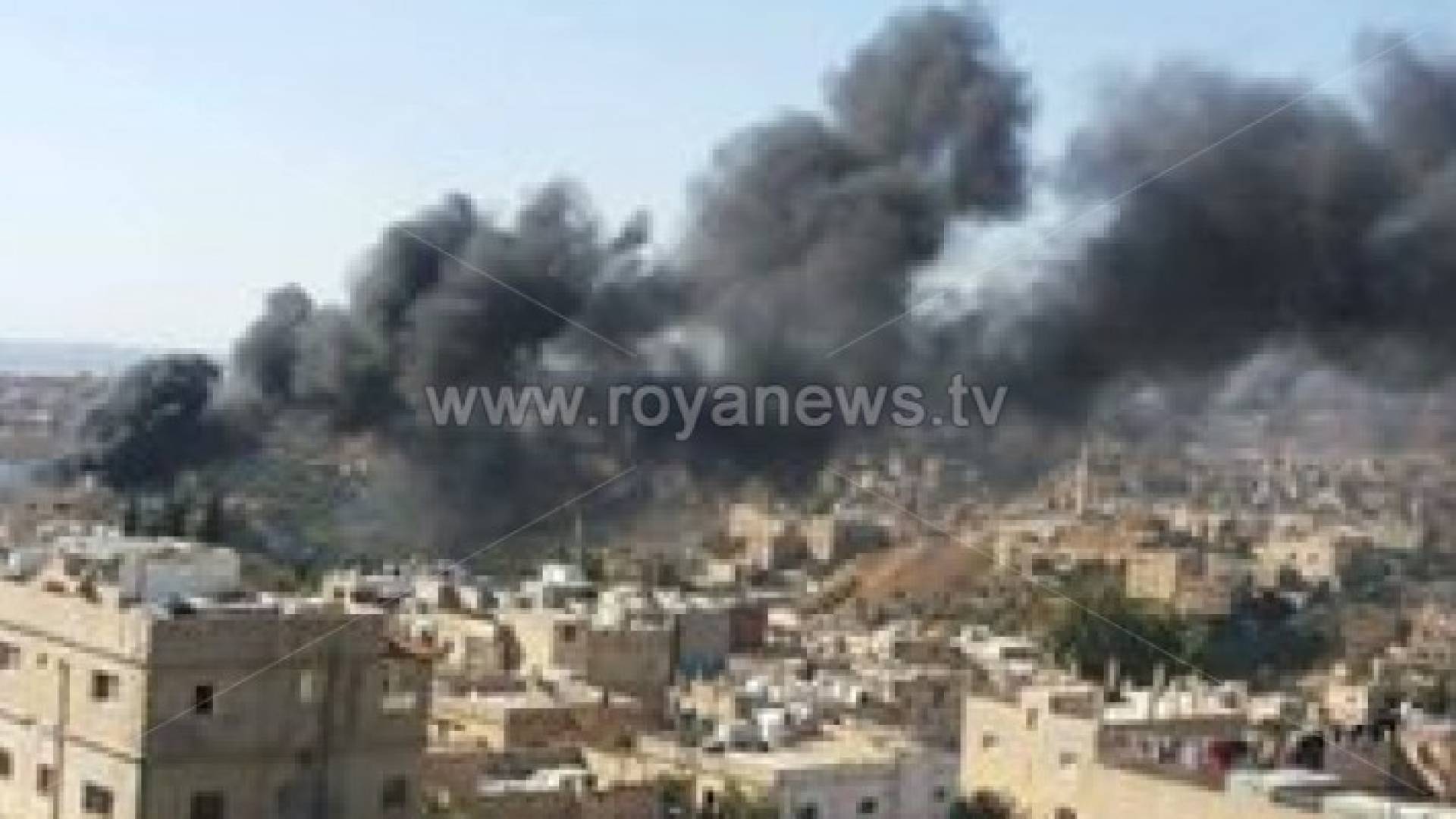 اربد: حريق اطارات مستعملة .. صور