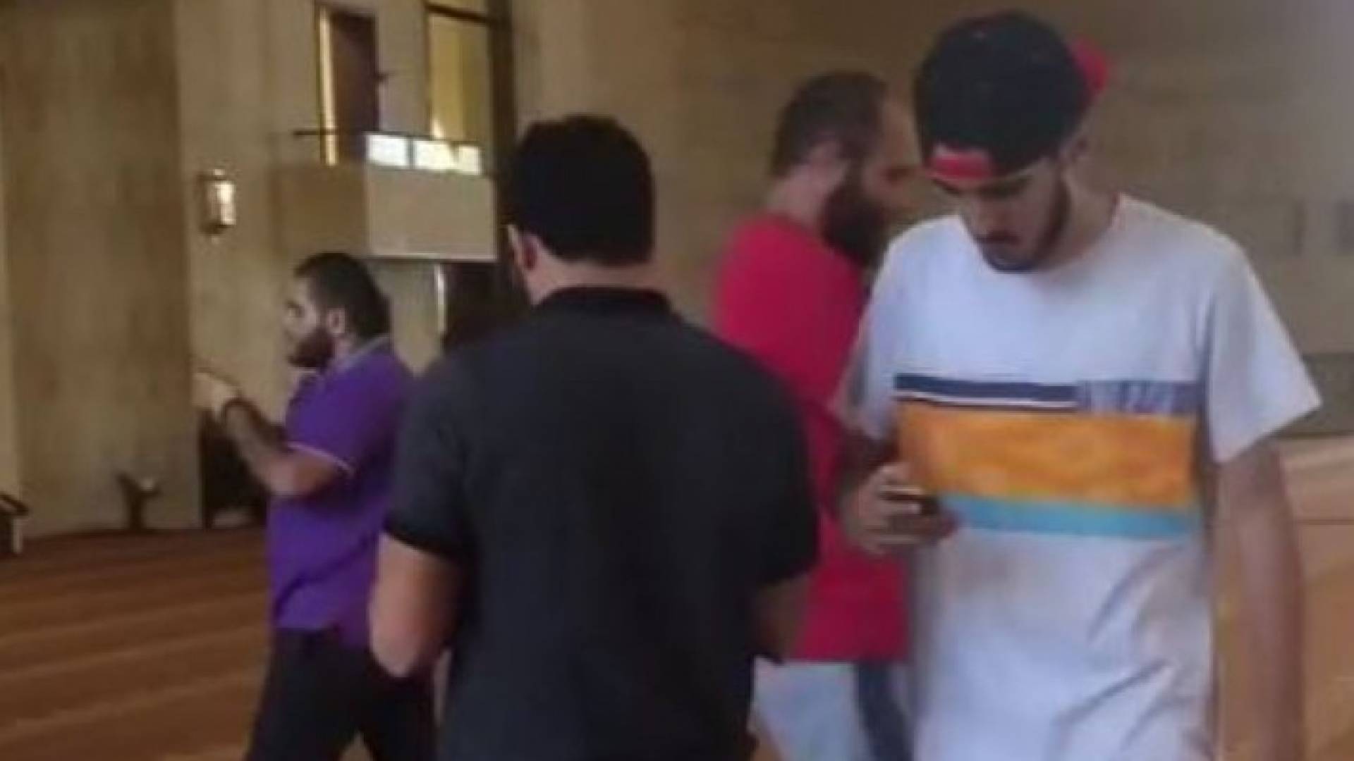 شاهد أغرب الحوادث المرتبطة بـ Pokemon Go .. فيديو