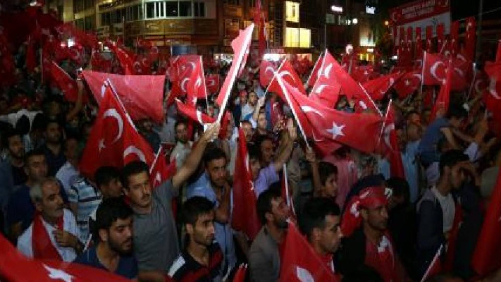 السعودية توقف الملحق العسكري التركي لدى الكويت