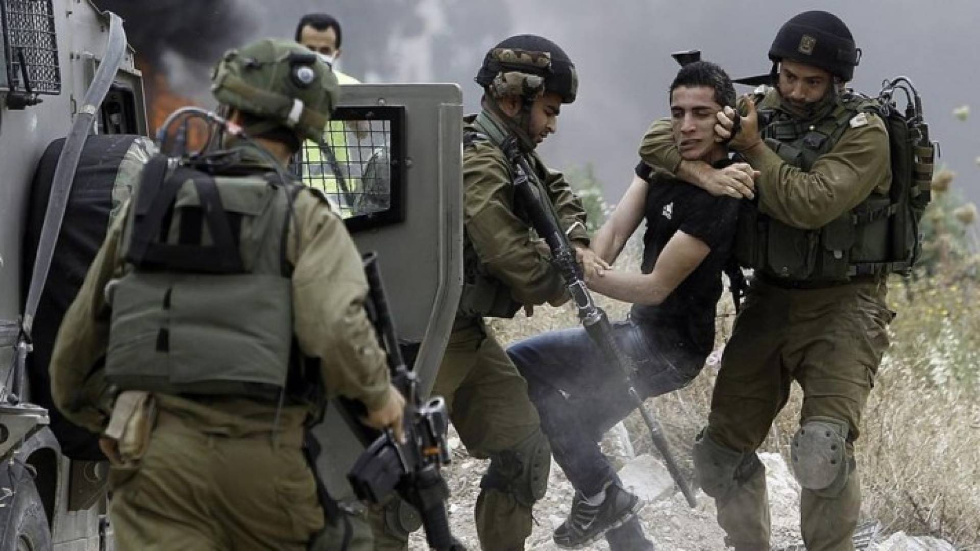 جيش الاحتلال يهدم منزل أسير فلسطيني بالضفة