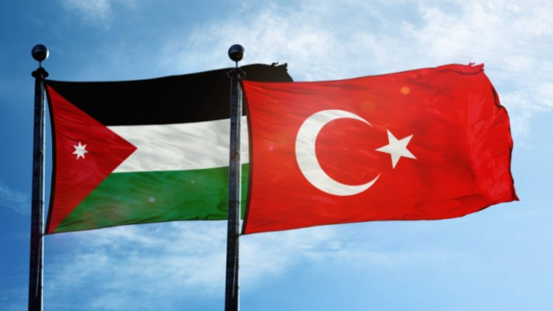 الأردن يأمل أن تتجاوز تركيا الظروف الاستثنائية ويؤكد العمل على مكافحة الارهاب